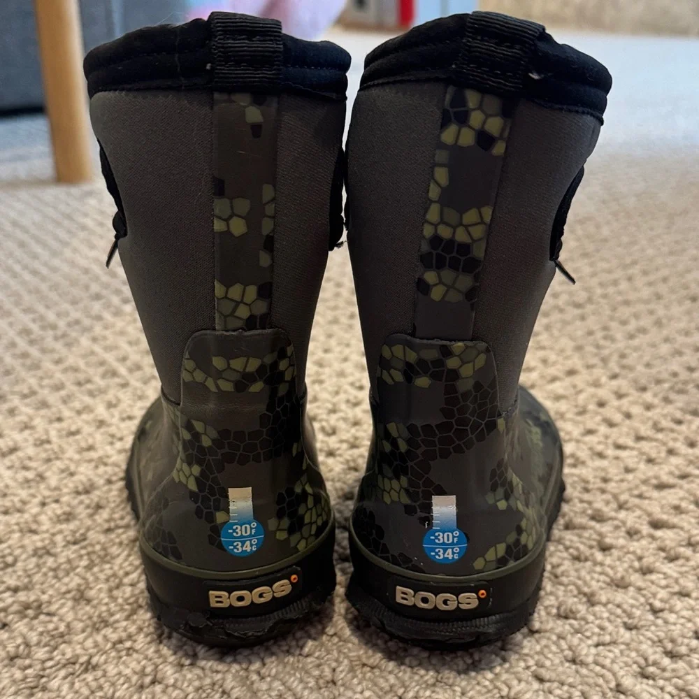 BOGS Kids Green Camo Waterproof Rain Boots